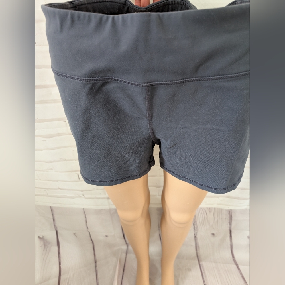 Danskins Women's Gray Shorts